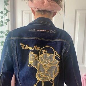 Vintage 90’s Platinum Nova Jeans Embroidered Size Medium Blue Denim Jacket FUBU